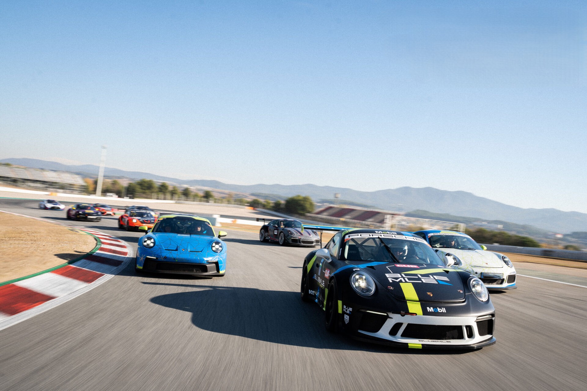 Porsche 911 GT3 in Action auf der Rennstrecke